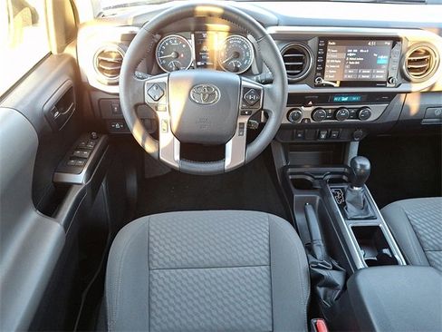 Used 2023 Toyota Tacoma TRD Sport image 10