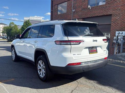 Used 2021 Jeep Grand Cherokee L Limited AWD/4WD image 9