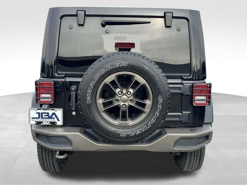 Used 2016 Jeep Wrangler Unlimited Sahara image 25