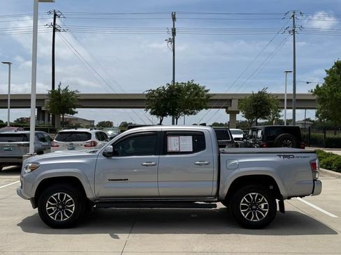 Used 2020 Toyota Tacoma TRD Sport RWD image 7