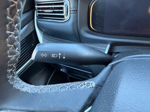 Used 2023 Jeep Wagoneer Series III w/ Preferred Equipment Group image 33