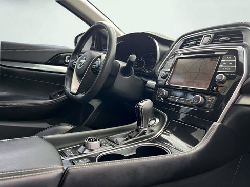 Used 2019 Nissan Maxima 3.5 SL w/ Floor Mat Group FWD image 30