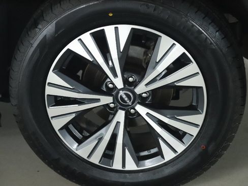 Certified 2023 Nissan Rogue SV w/ SV Premium B Package AWD/4WD image 41