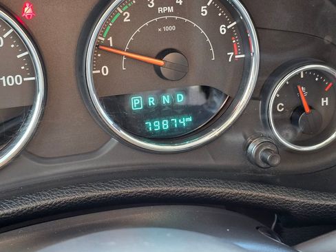 Used 2018 Jeep Wrangler Unlimited Sport S image 25