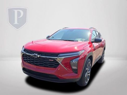 New 2026 Chevrolet Trax RS w/ Sunroof Package FWD image 12