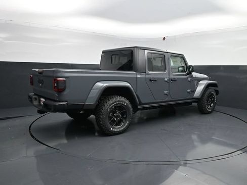 New 2026 Jeep Gladiator Sport AWD/4WD image 9