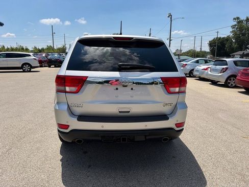 Used 2011 Jeep Grand Cherokee Laredo AWD/4WD image 7