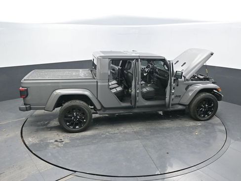Used 2022 Jeep Gladiator Overland image 70