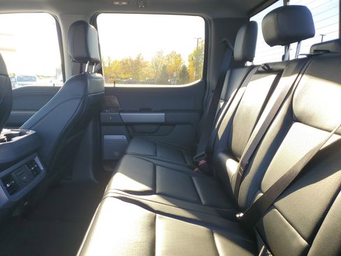 New 2026 Ford F250 Lariat w/ Black Appearance Package image 10