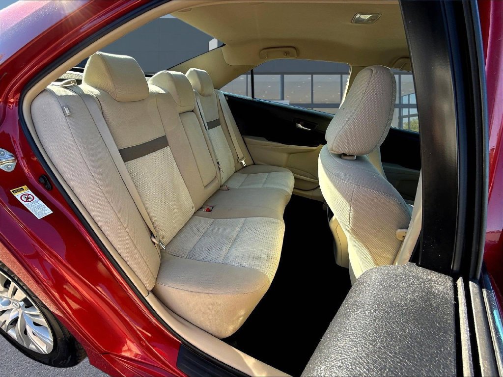 Used 2013 Toyota Camry LE FWD image 28