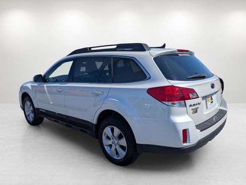 Used 2012 Subaru Outback 2.5i Limited image 7
