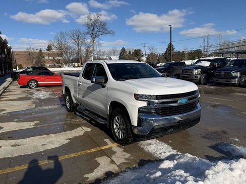 Used 2019 Chevrolet Silverado 1500 LT w/ All-Star Edition image 4