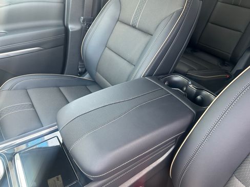 New 2026 Chevrolet Traverse High Country w/ LPO, Floor Liner Package AWD/4WD image 24