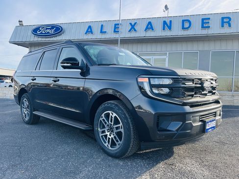 New 2026 Ford Expedition Max Active image 2