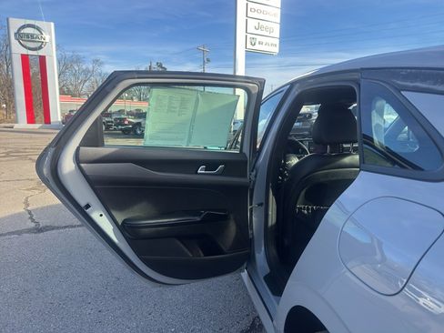 Used 2023 Kia K5 GT-Line image 19