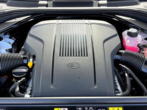 New 2025 Land Rover Range Rover Autobiography image 11