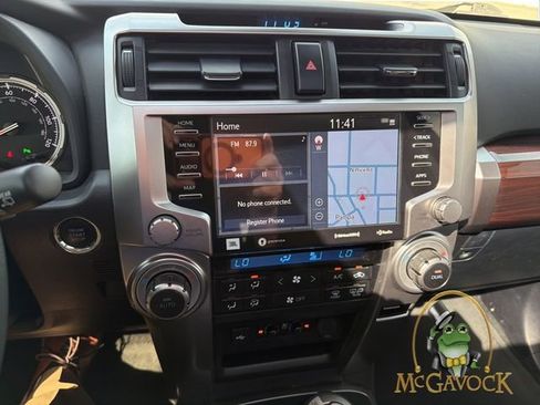 Used 2022 Toyota 4Runner Limited AWD/4WD image 14