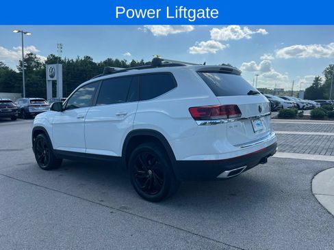 Certified 2023 Volkswagen Atlas SE w/ Black Wheel Package FWD image 10