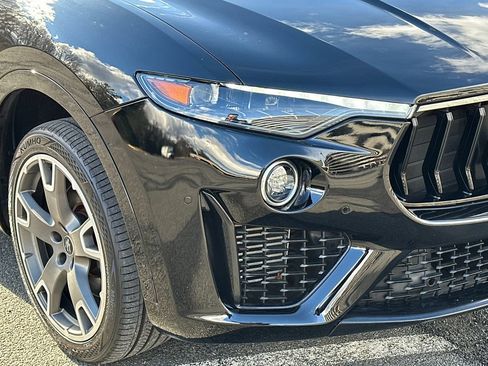 Used 2021 Maserati Levante GranSport image 11