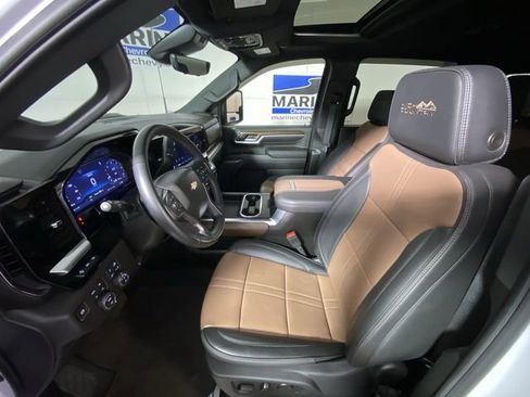 Certified 2024 Chevrolet Silverado 2500 High Country w/ High Country Premium Package AWD/4WD image 25