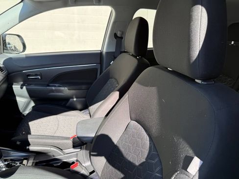 Used 2025 Mitsubishi Outlander Sport ES AWD/4WD image 21