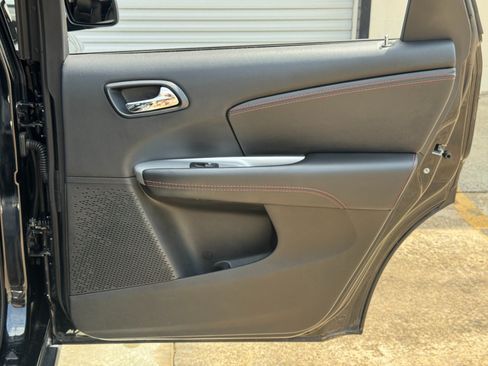 Used 2017 Dodge Journey GT AWD/4WD image 41