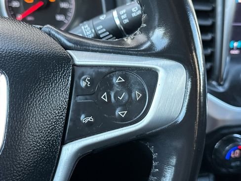 Used 2018 GMC Acadia SLT image 40