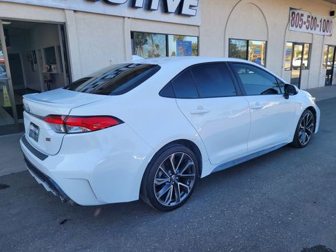 Used 2020 Toyota Corolla SE image 3