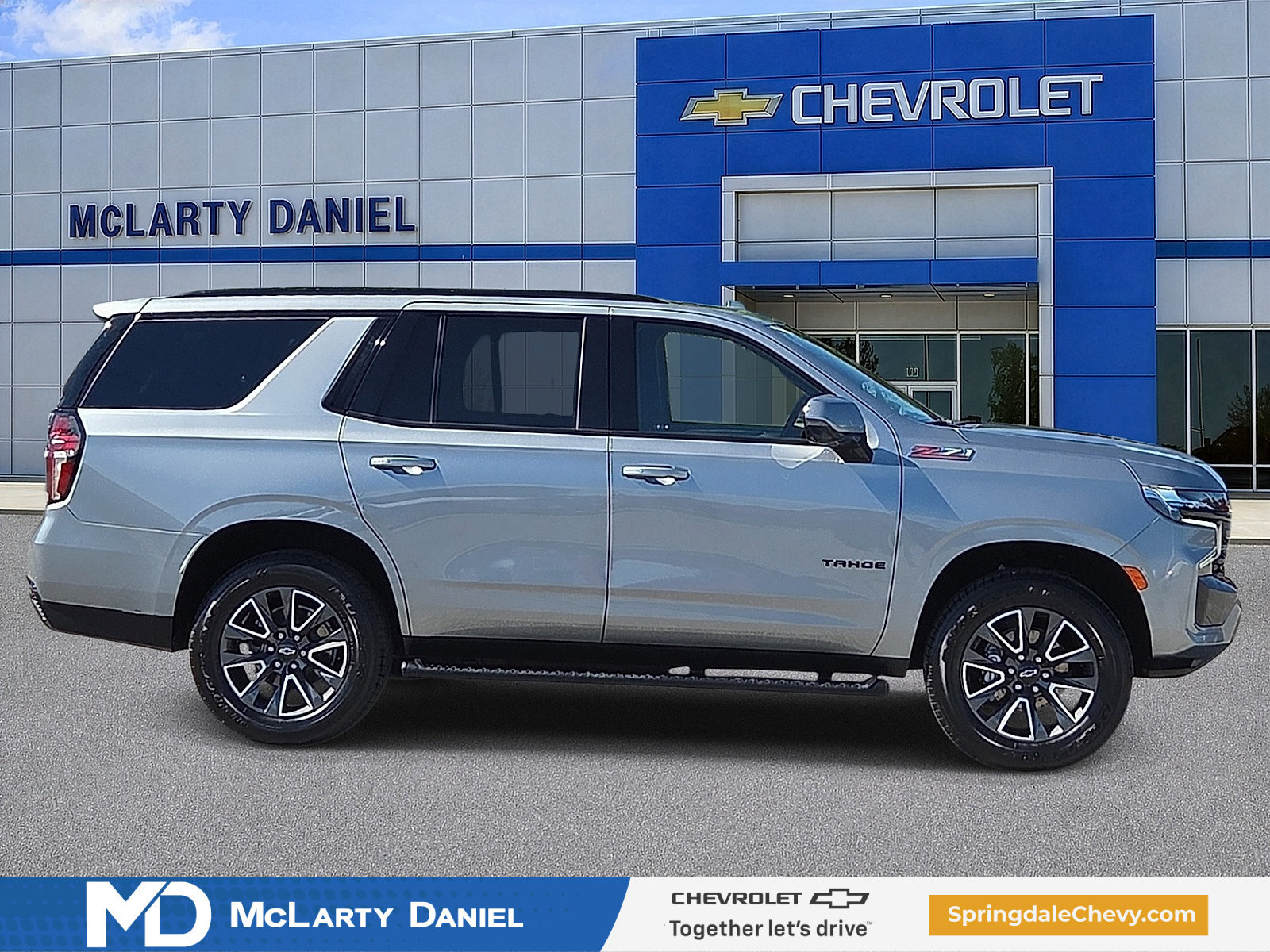 Certified 2024 Chevrolet Tahoe Z71 w/ Luxury Package AWD/4WD image 6