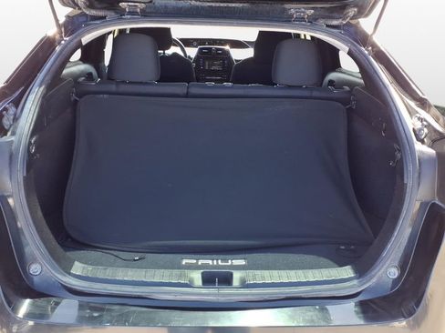 Used 2018 Toyota Prius Two w/ Prius Two Safety Plus Package FWD image 9