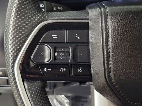 Used 2025 Toyota Sequoia Platinum AWD/4WD image 26