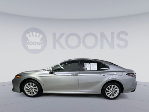 Used 2024 Toyota Camry LE w/ Cold Weather Package image 17