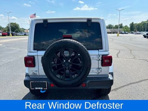 Used 2024 Jeep Wrangler Unlimited Sahara image 8