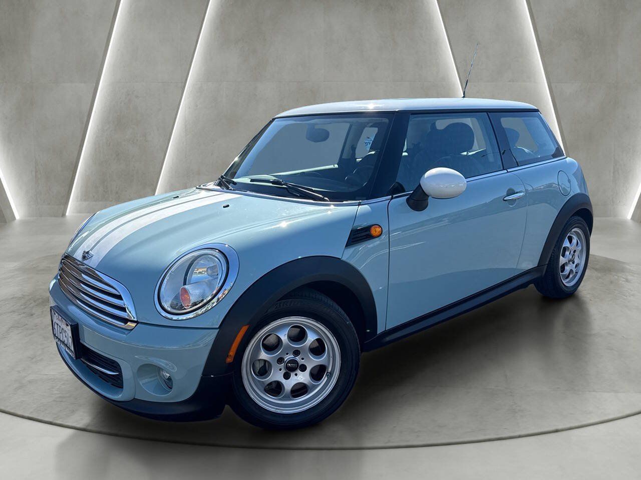 Used 2012 MINI Cooper Hardtop FWD image 1