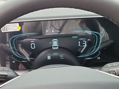 New 2026 Kia Niro FWD image 33