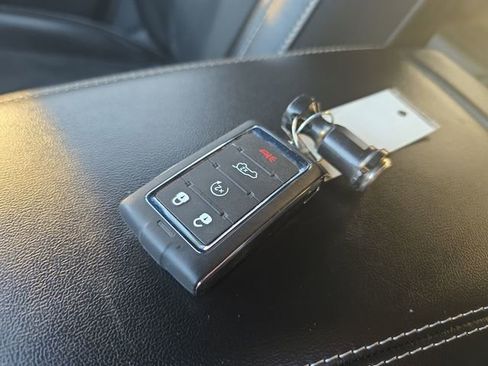 Used 2024 Jeep Grand Cherokee Altitude AWD/4WD image 31