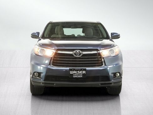 Used 2016 Toyota Highlander XLE AWD/4WD image 8