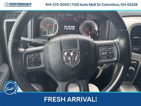 Used 2019 RAM 1500 Classic SLT w/ Luxury Group image 17