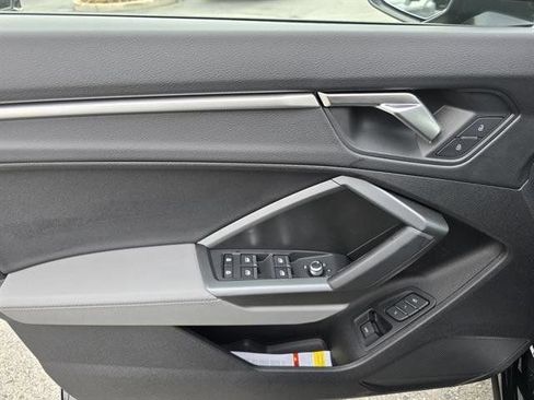 New 2025 Audi Q3 2.0T Premium image 19