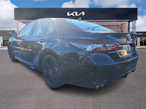 Used 2023 Toyota Camry XSE image 4