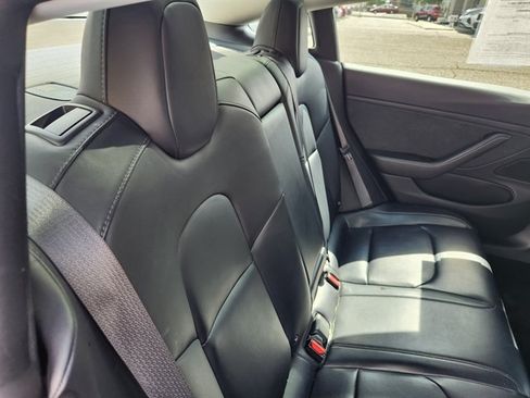 Used 2018 Tesla Model 3 Long Range RWD image 12