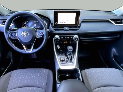 Certified 2025 Toyota RAV4 XLE w/ Convenience Package AWD/4WD image 15