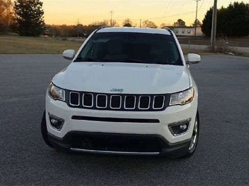 Used 2021 Jeep Compass Limited image 3