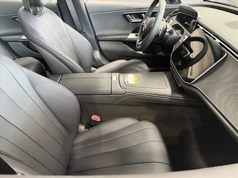 New 2026 Mercedes-Benz E 350 4MATIC Sedan image 15