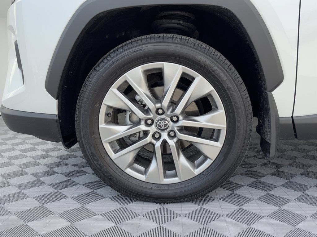 Used 2024 Toyota RAV4 Limited FWD image 13