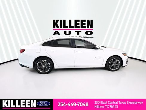 Used 2022 Chevrolet Malibu LT FWD image 10