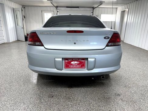 Used 2002 Chrysler Sebring LX image 5