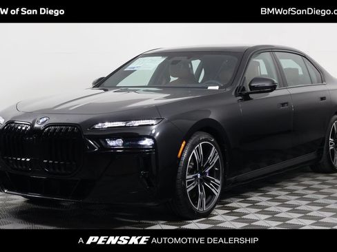 Certified 2024 BMW i7 xDrive60 w/ Executive Package AWD/4WD image 1