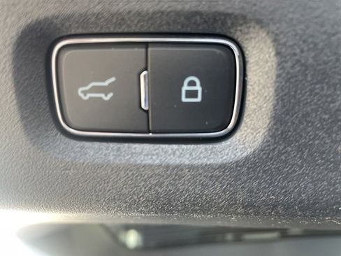 New 2025 Ford Expedition Active image 79