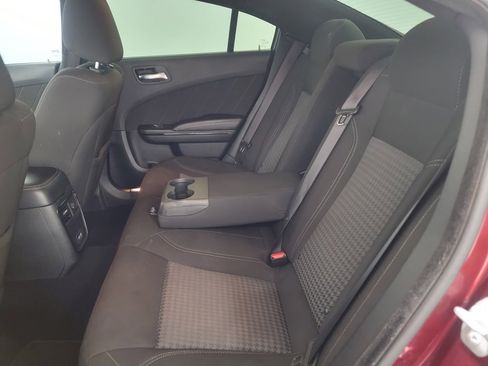 Used 2022 Dodge Charger SXT w/ Blacktop Package image 13